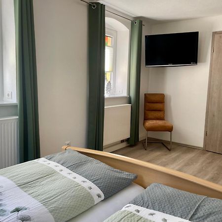 Ferienwohnung "Am Kirchsteig" 쿠로르트고리슈 외부 사진
